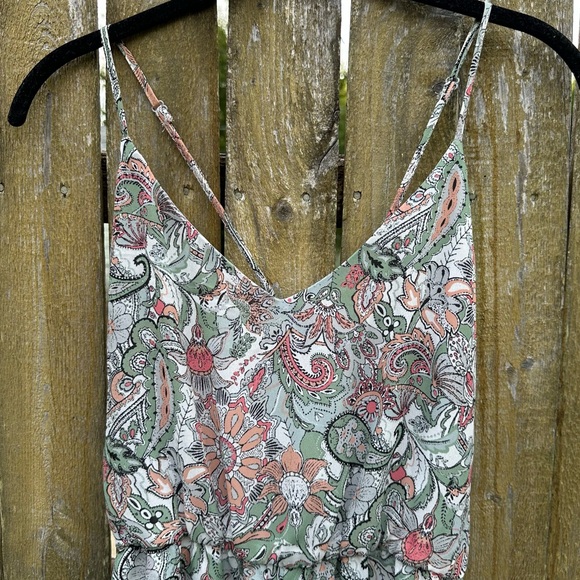 Cupcakes & Cashmere Gale Paisley Cropped Jumpsuit Sz S - Picture 2 of 13